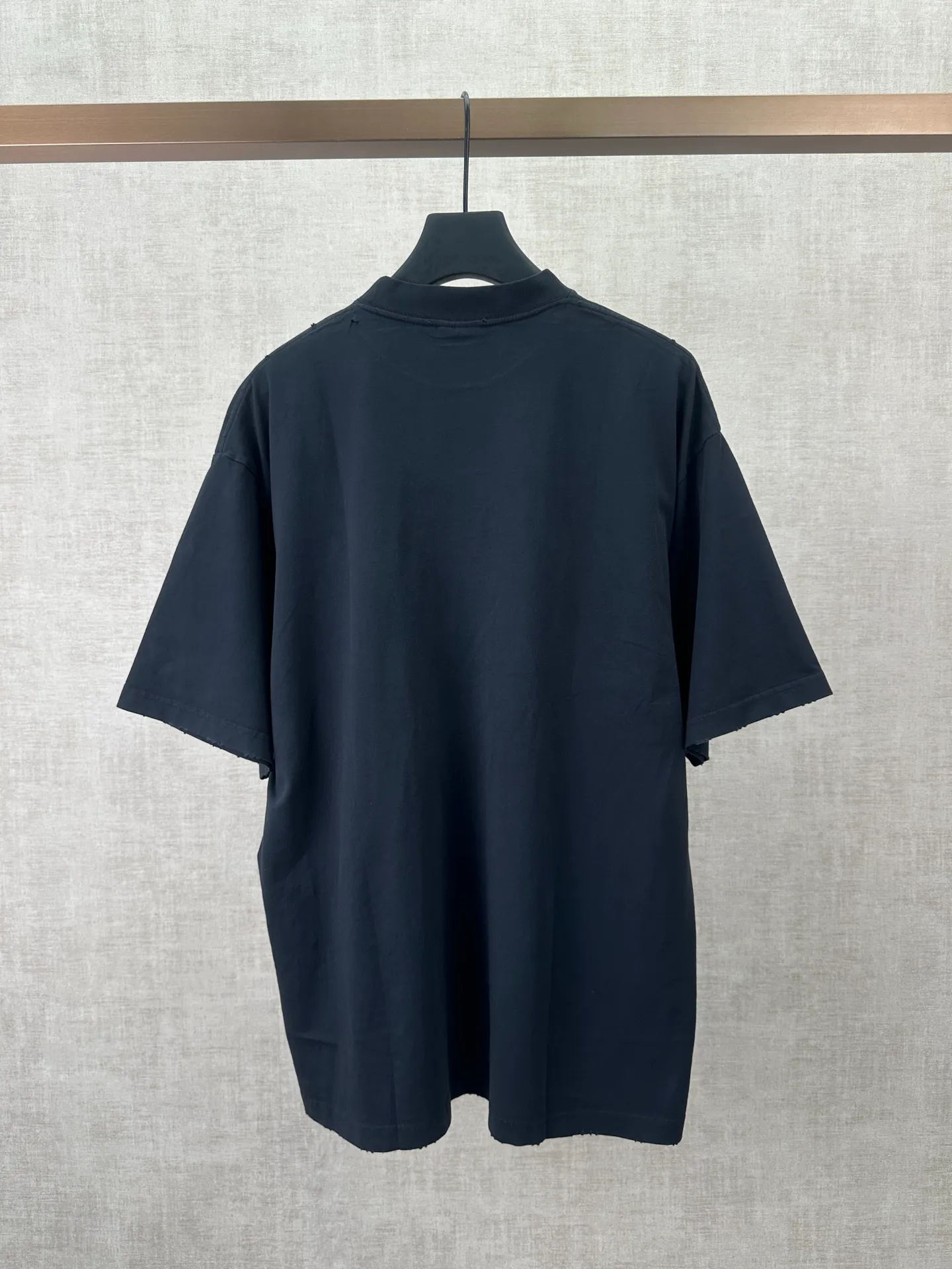 SS 26 Logo T Sizes：S.M.L.XL